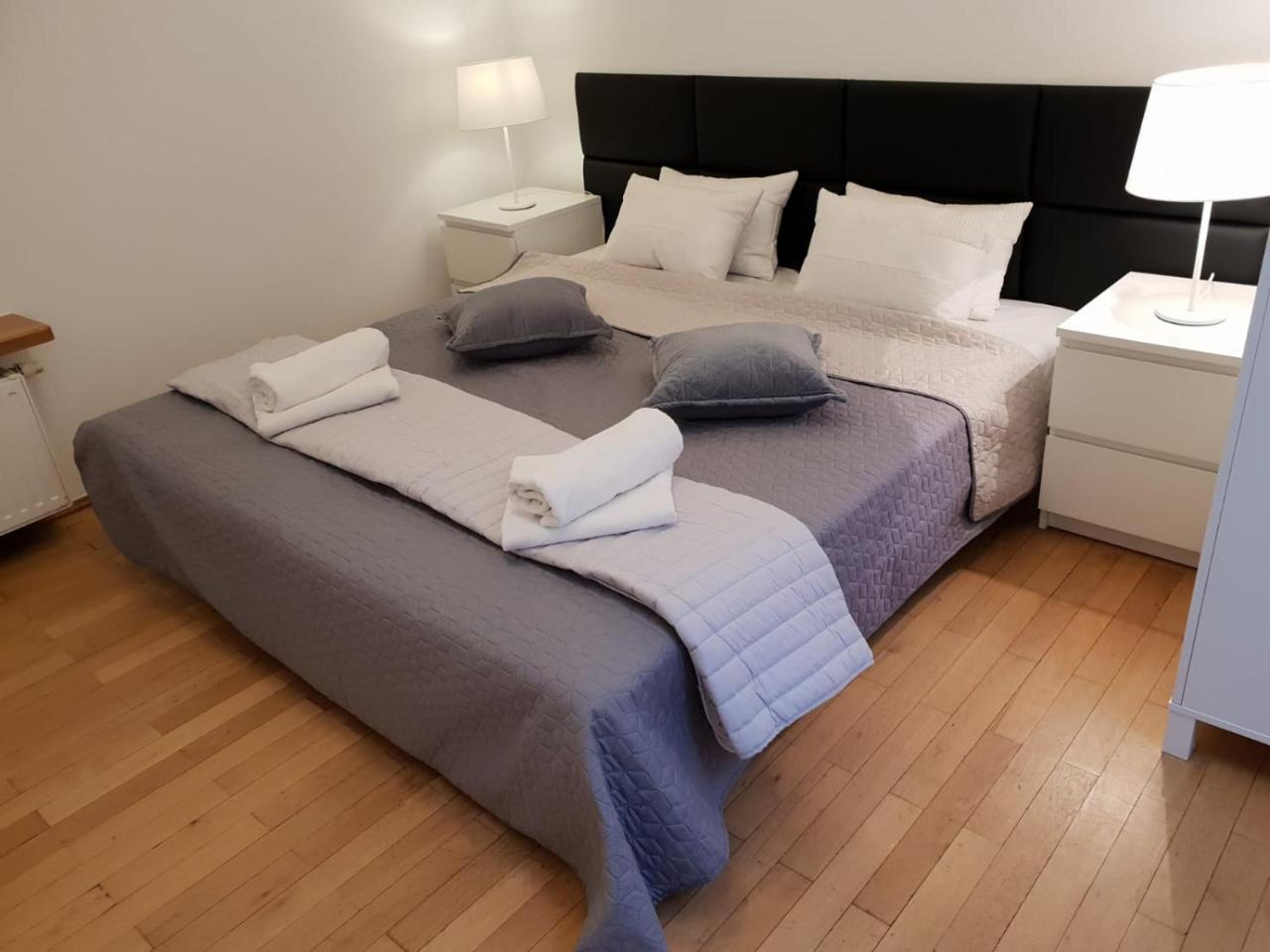 Aparthotel Old City Краков Экстерьер фото