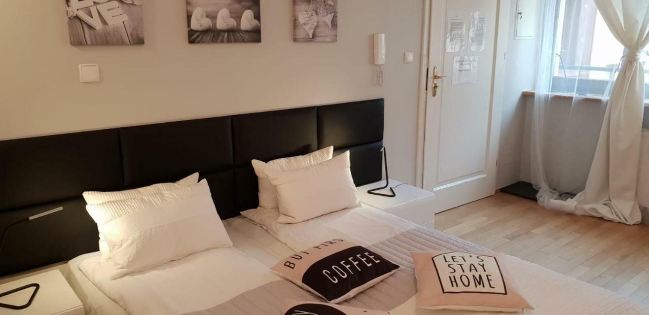 Aparthotel Old City Краков Экстерьер фото
